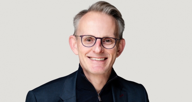 How people are looking to smart homes and technology to help enable energy efficiency improvements Mark Seaman - Samsung 571