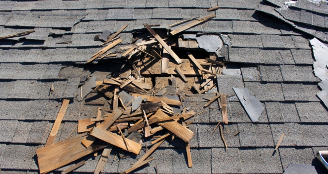 Four out of five homebuyers would reduce offers for poor maintenance roof 248