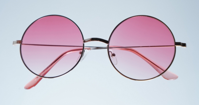 How viewing a property through rose-tinted glasses can render red flags almost invisible Rose-tinted glasses 828