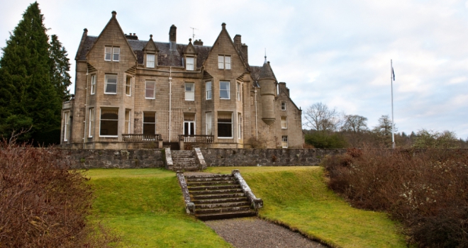 Pandemic drives Scottish country market to four-year high Scotland Country House 591