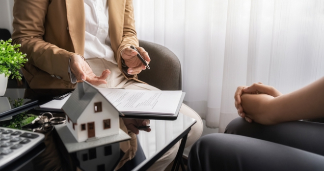 Wales and West Midlands are the only UK regions not to see 3% growth in exchanged prices Selling a House