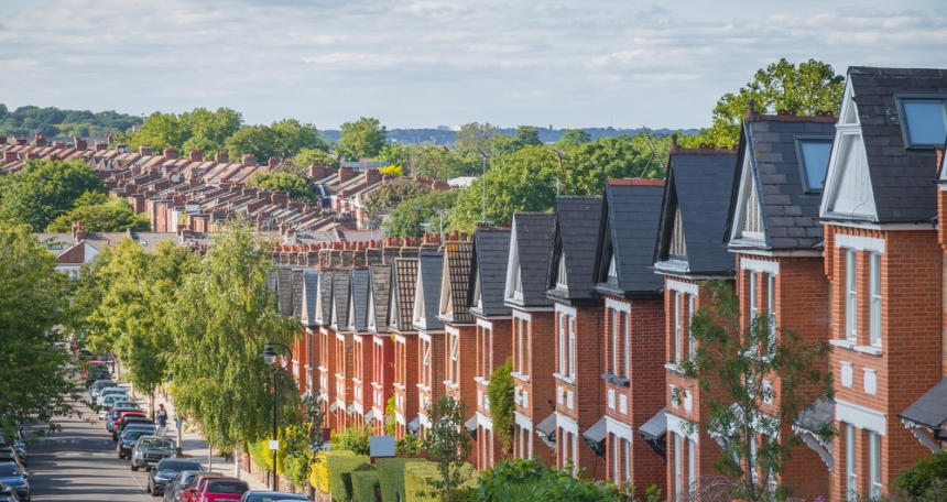 Annual house price growth eases during April: Nationwide Terraced Houses - 927
