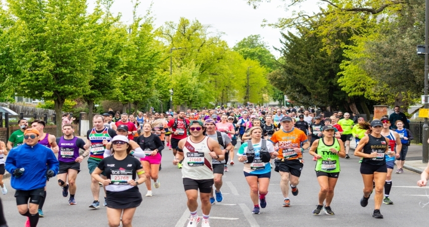 Running through London’s property ladder: Marathon route reveals £1m price gap London Marathon - 068