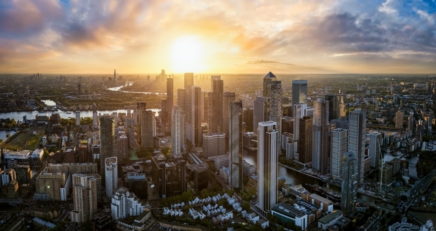 Case study: Cheyne Capital backs Canary Wharf office with £171m loan Canary Wharf - 001