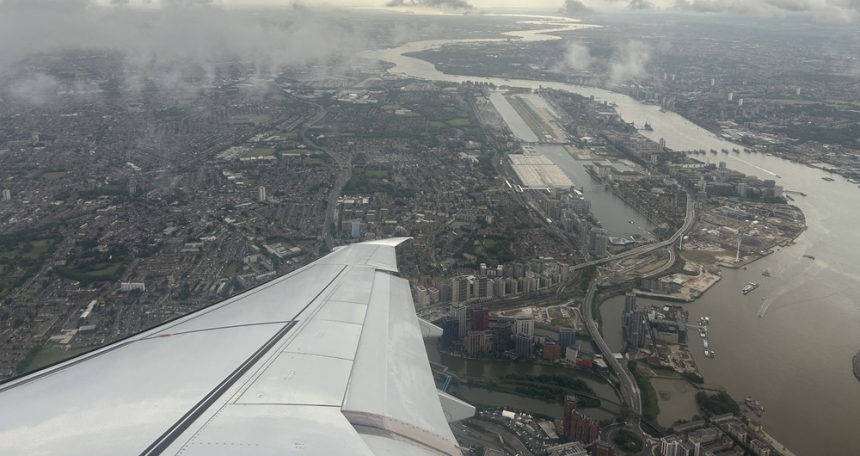 London City Airport - 811