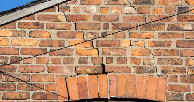 Six signs you have a 'problem property' Subsidence 100