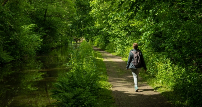 Property price premiums for homes located on Britain’s best rambling routes hit 19% Walking 925
