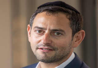 Dani Spitzer - Momentus Capital - 937