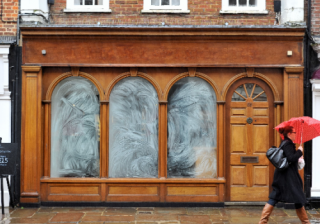 The dangers of unoccupied spaces in cities Empty building 670