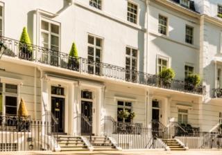 Confidence returns to the capital as prime London prices surge 114%  Prime London 551