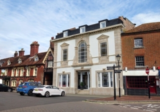 Pallas Capital - Corn Exchange - 833