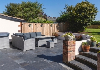 Garden Patio - 822