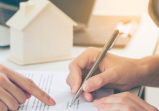 Rise in bridging loans indicates scale of housing market volatility Property Finance 444